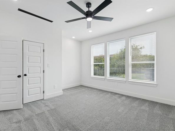 4715 S Denley Drive , Dallas Texas 75216