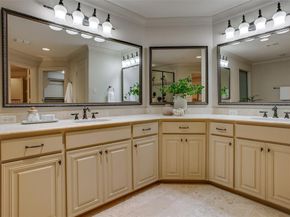 7238  Casa Loma Avenue , Dallas Texas 75214
