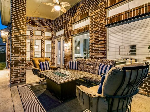 6809  Strauss  , Colleyville Texas 76034