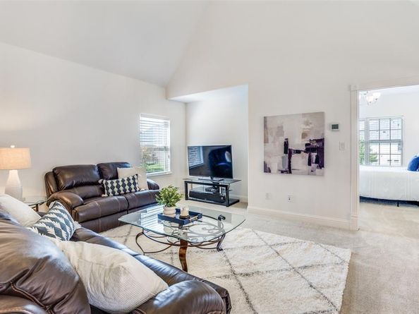 6809  Strauss  , Colleyville Texas 76034