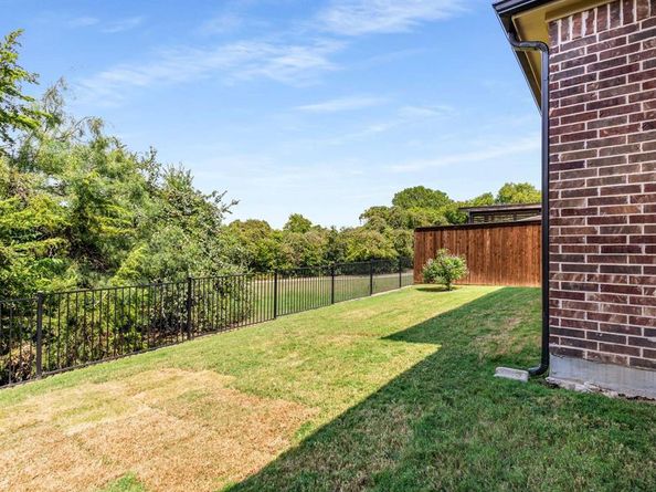 2825  Macquarie Street , Trophy Club Texas 76262