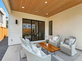 4518  Hopkins Avenue , Dallas Texas 75209
