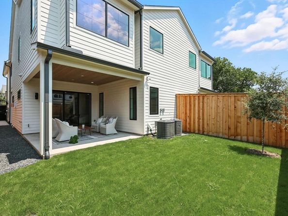 4518  Hopkins Avenue , Dallas Texas 75209