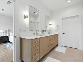 4518  Hopkins Avenue , Dallas Texas 75209