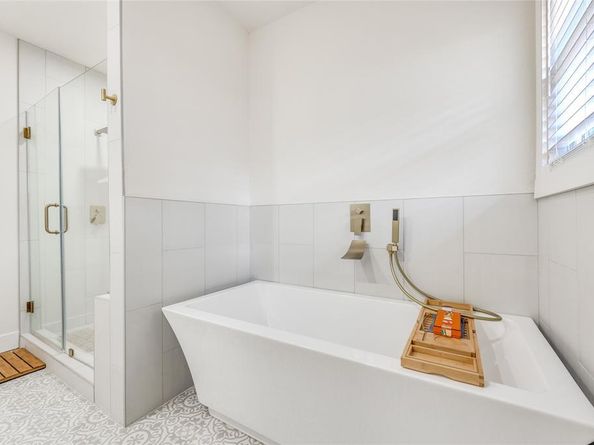 5919  Belmont Avenue , Dallas Texas 75206