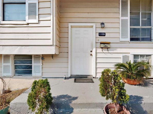 1109  Montclair Drive , Garland Texas 75040