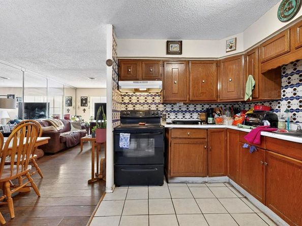 1109  Montclair Drive , Garland Texas 75040