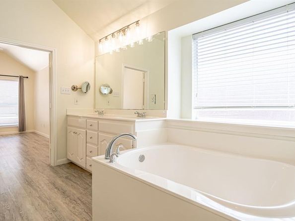 3107 S Camino Lagos  , Grand Prairie Texas 75054