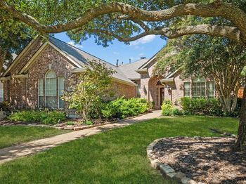 1923  Armstrong Drive 