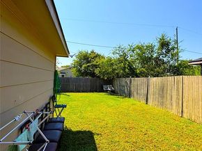 1706 E Arlington Avenue , Fort Worth Texas 76104