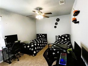 1706 E Arlington Avenue , Fort Worth Texas 76104