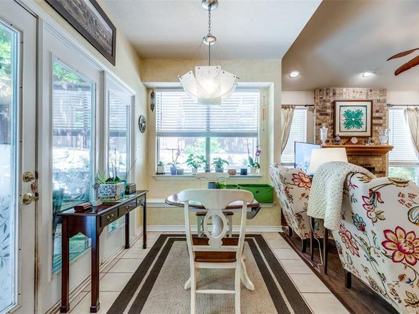 327  Kahala Drive , Dallas Texas 75218