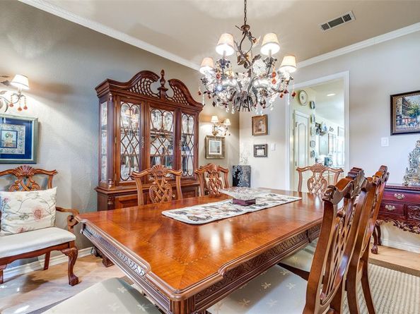327  Kahala Drive , Dallas Texas 75218