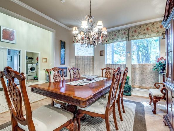 327  Kahala Drive , Dallas Texas 75218