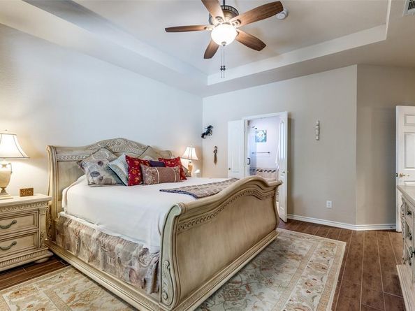 327  Kahala Drive , Dallas Texas 75218