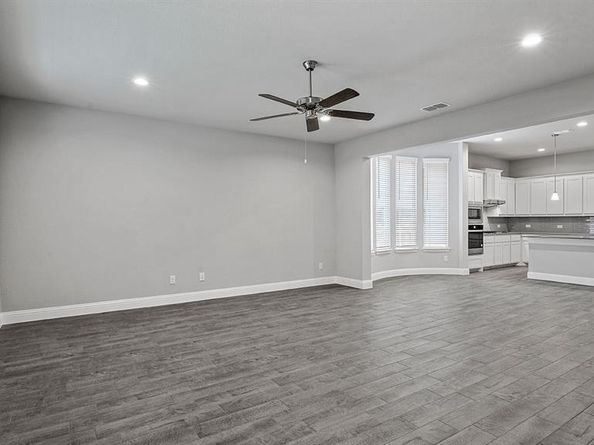 2609  MCCORMICK Street , Denton Texas 76205