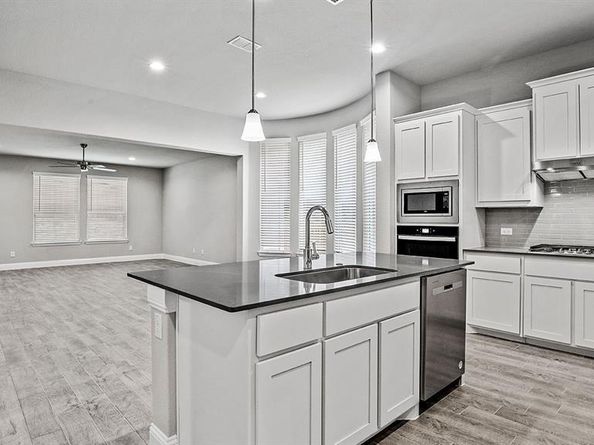 2609  MCCORMICK Street , Denton Texas 76205