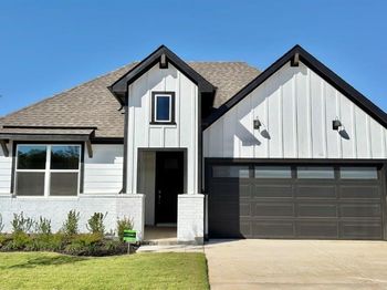 2800  MCCORMICK Street 