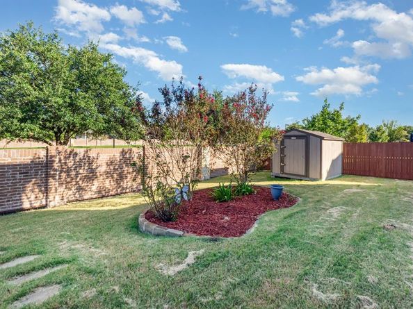 556  Garrett Road , Fate Texas 75087
