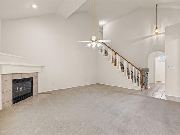 553  Renee Lane , DeSoto Texas 75115