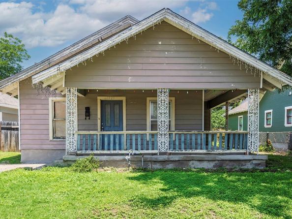 1323 S Lake Street , Fort Worth Texas 76104