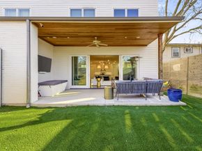 4827  Newmore Avenue , Dallas Texas 75209