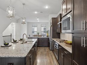 1071  Tea Olive Lane , Dallas Texas 75212