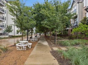 1071  Tea Olive Lane , Dallas Texas 75212
