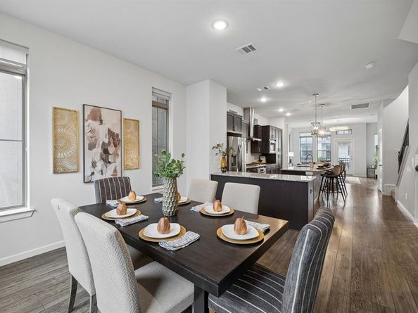 1071  Tea Olive Lane , Dallas Texas 75212