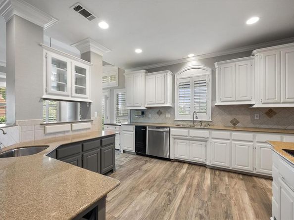1398  Fairhaven Drive , Mansfield Texas 76063