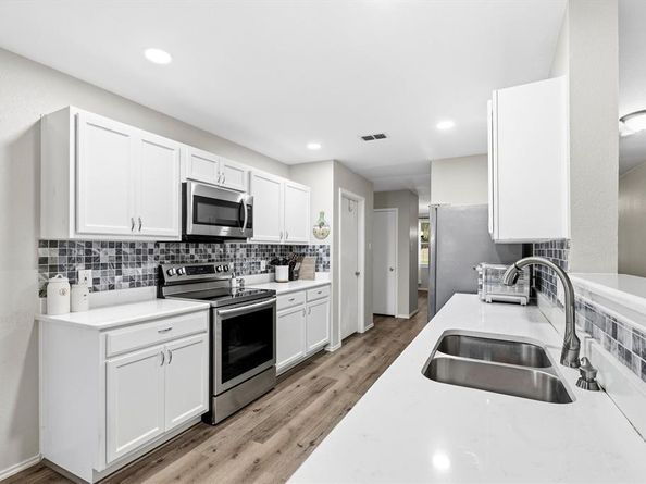 2809  Meadow Bluff Drive , Wylie Texas 75098