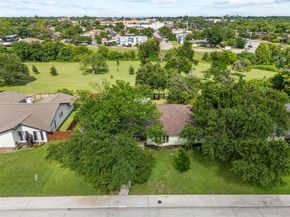 10018  Cromwell Drive , Dallas Texas 75229