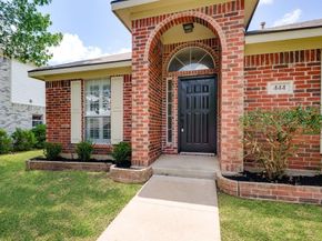 444  Dove Lane , Fort Worth Texas 76108