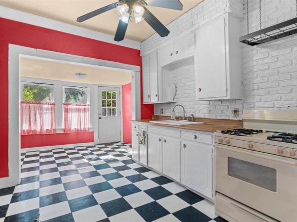 2231  Hurley Avenue , Fort Worth Texas 76110