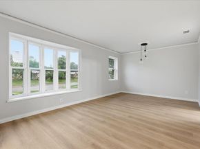 5719  Enchanted Lane , Dallas Texas 75227