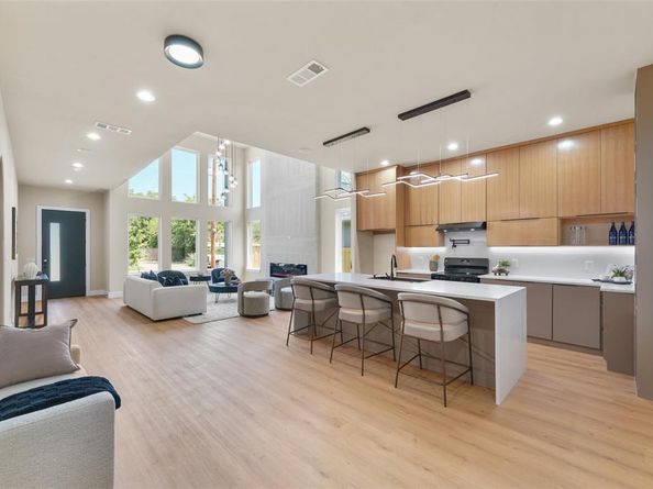 8914  Wadlington Avenue , Dallas Texas 75217