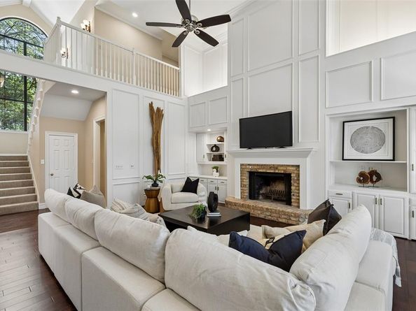 4315  Shadow Glen Drive , Dallas Texas 75287