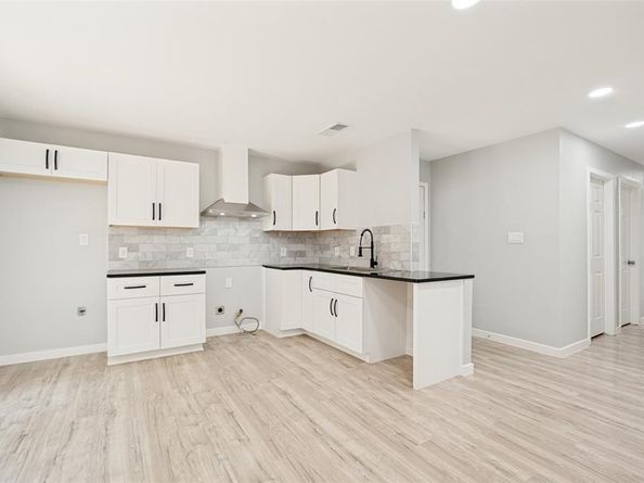 10406  Kinslow Drive , Dallas Texas 75217