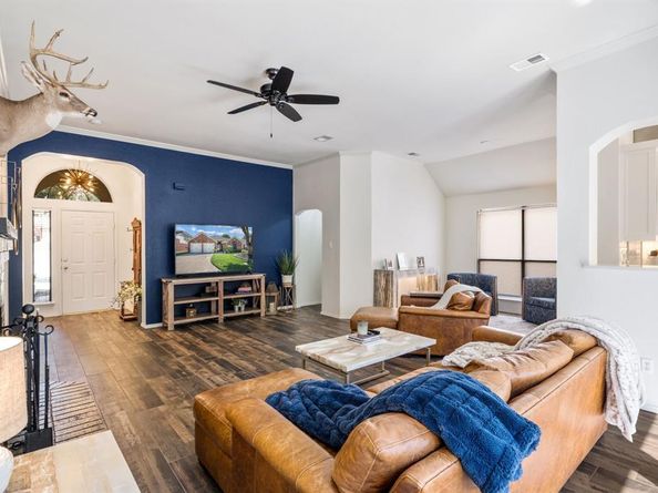 7518  Vista Creek  , Sachse Texas 75048