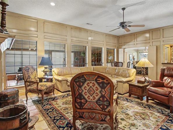 6717  River Bend Road , Fort Worth Texas 76132
