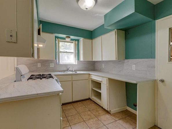 337  Langley Avenue , Everman Texas 76140