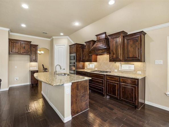 338  Wyndale Drive , Lewisville Texas 75056
