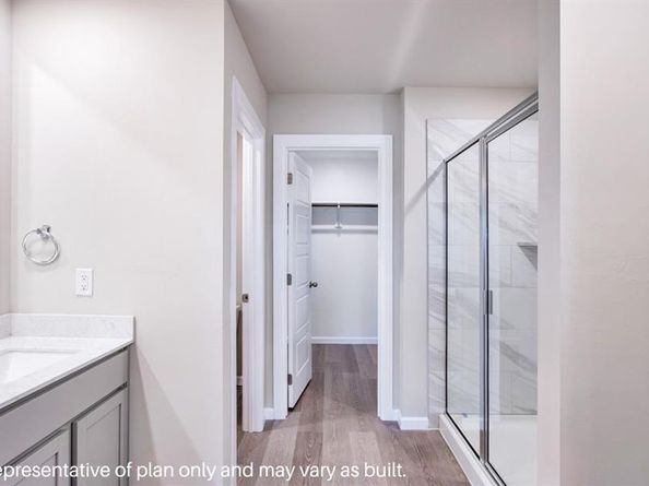 1521  Oak Valley  , Denton Texas 76209
