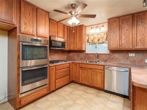 3613  Wooten Drive , Fort Worth Texas 76133