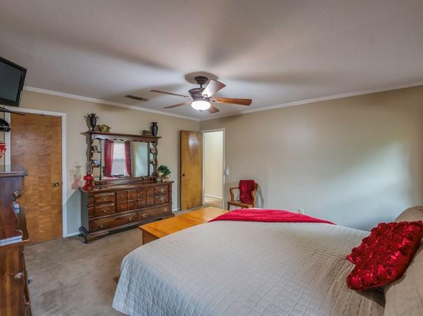 740  Montvale Drive , Mansfield Texas 76063
