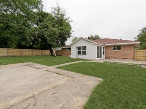5718  Trio Lane , Dallas Texas 75241