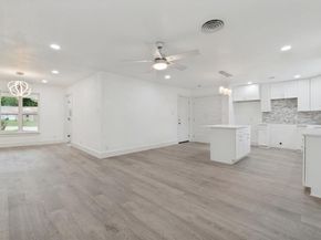 5718  Trio Lane , Dallas Texas 75241