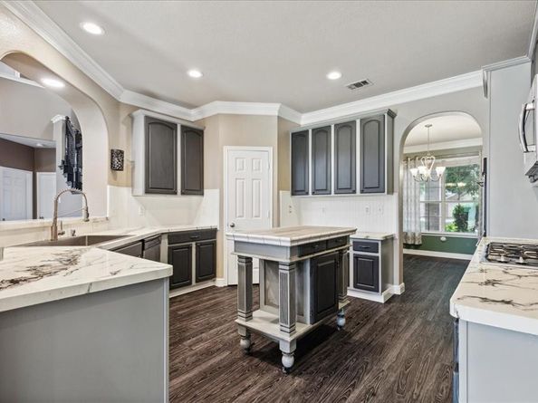 708  San Antonio Trail , Mansfield Texas 76063