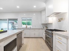 10564  Cox Lane , Dallas Texas 75229