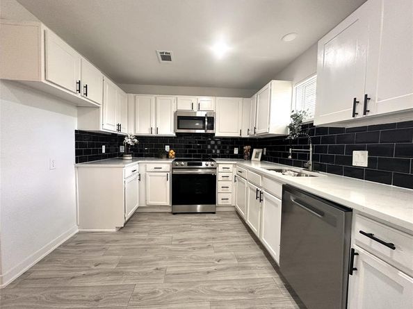 1722  Hillcrest Street , Mesquite Texas 75149